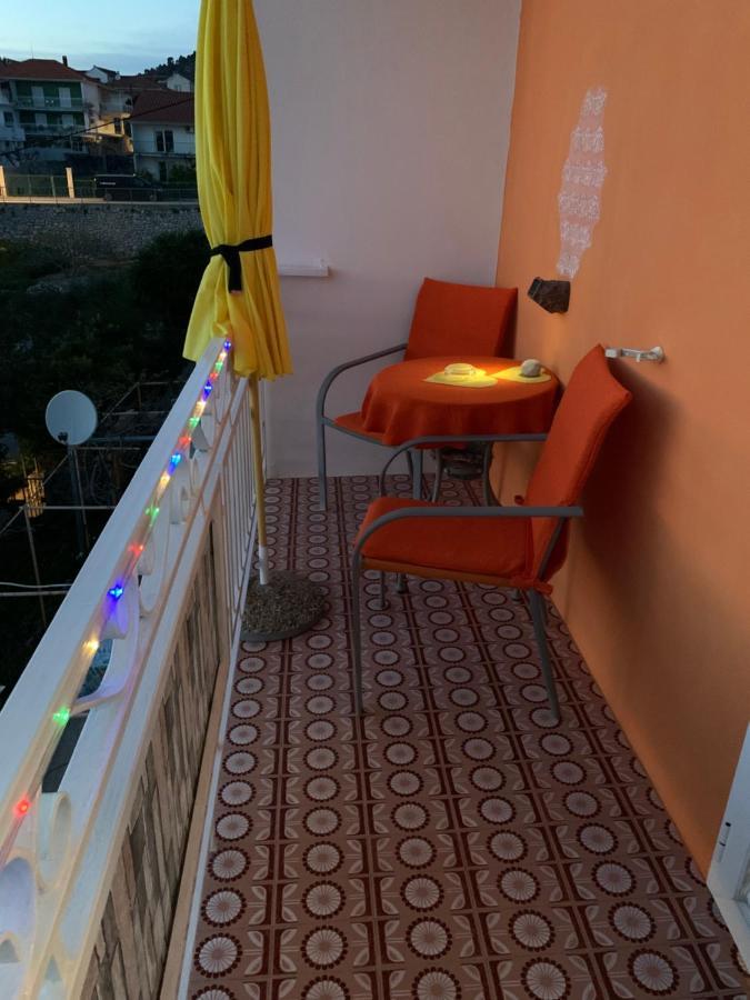 Apartment Elena 40 M2 With Beautiful Wide Sea Views 3 Stars Hvar Town Exterior foto